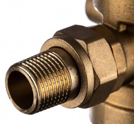 Гейзер Бастион 7508155233 с регулятором давления для холодной воды 1/2"