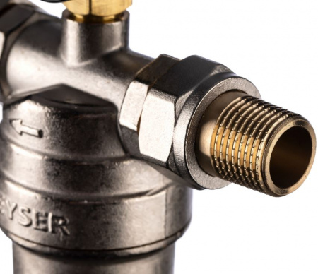 Гейзер Бастион 7508165201 1/2"  с манометром для горячей воды